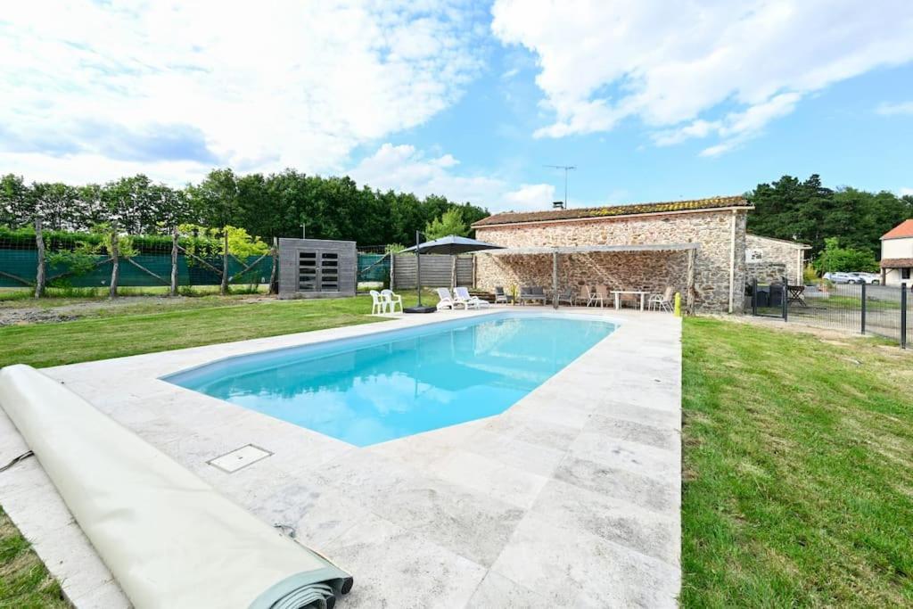 Villa L'Evasion En Pierre Piscine Et Etang Prive Sevremoine Exterior foto